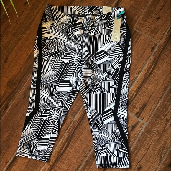 Lane Bryant Pants - Livi 14/16 Capri Bottoms Size 14/16‎ #2221
